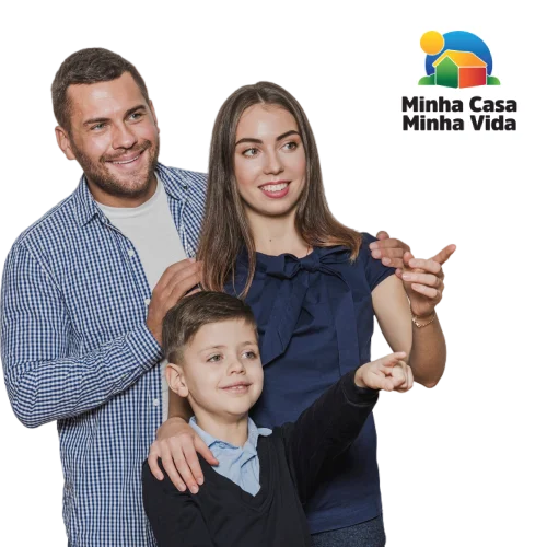 Família composta por um homem, uma mulher e uma criança à esquerda; Felizes apontando para um logo digital do minha casa minha vida;